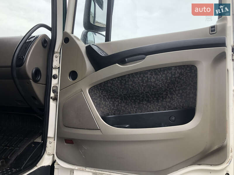 Тягач DAF XF 105 2006 в Одессе