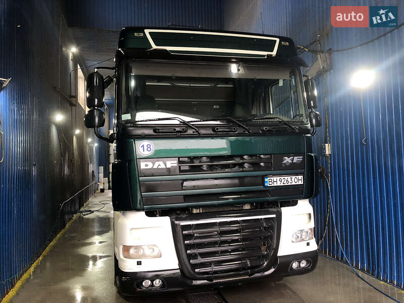 Тягач DAF XF 105 2006 в Одессе
