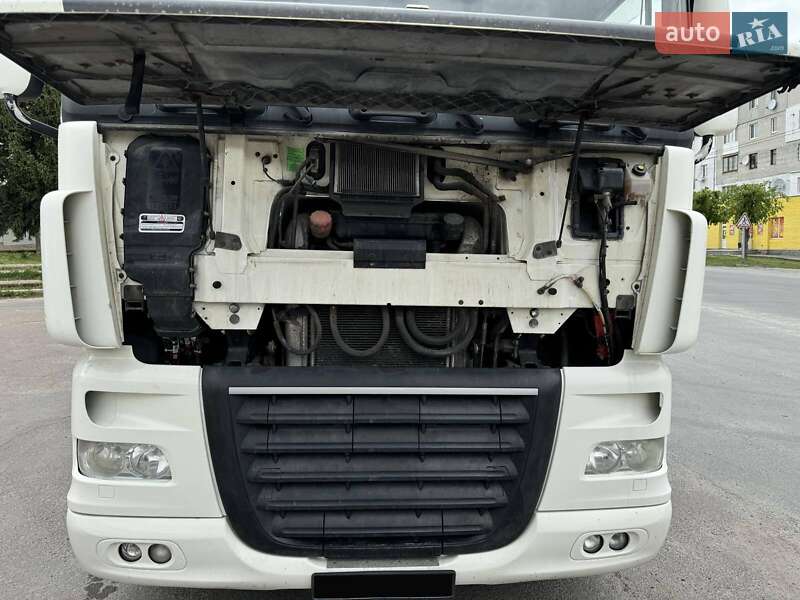Тягач DAF XF 105 2011 в Звягеле