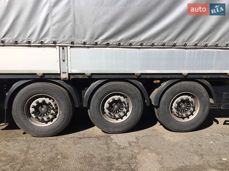 Тягач DAF XF 105 2012 в Мукачевому