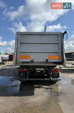 Самосвал DAF XF 105 2011 в 