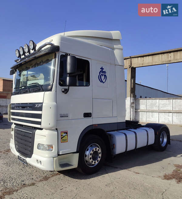 Тягач DAF XF 105 2012 в 