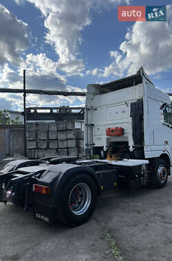 Тягач DAF XF 105 2011 в 