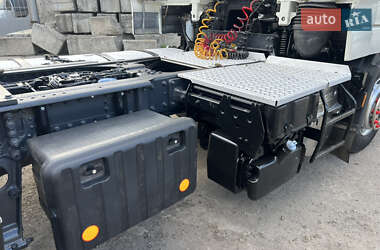 Тягач DAF XF 105 2011 в 