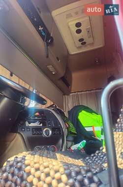 Тягач DAF XF 105 2011 в 