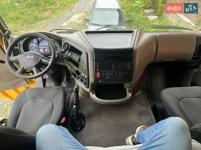 Тягач DAF XF 105 2010 в Хмельницком
