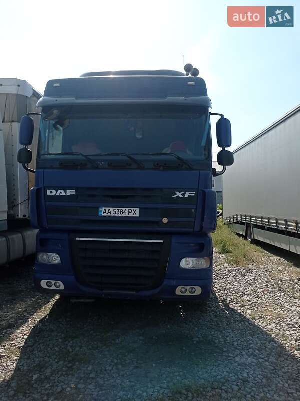 Тягач DAF XF 105 2011 в Киеве
