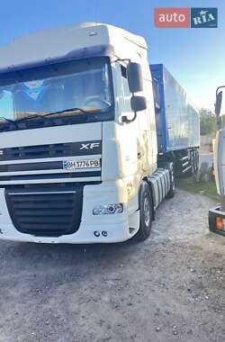 Тягач DAF XF 105 2012 в Піківці