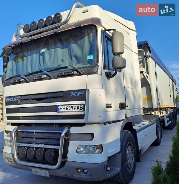 Тягач DAF XF 105 2009 в Болграде