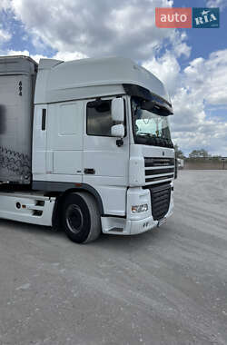Тягач DAF XF 105 2011 в 