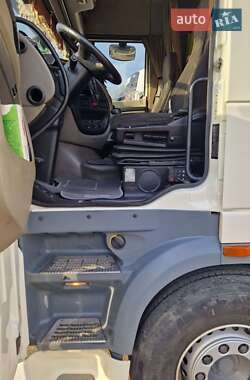 Тягач DAF XF 105 2011 в 