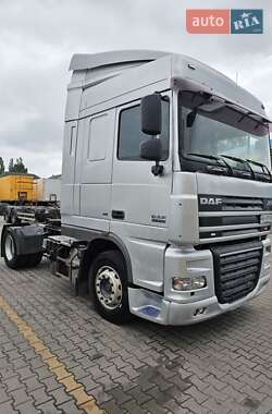 Тягач DAF XF 105 2009 в 