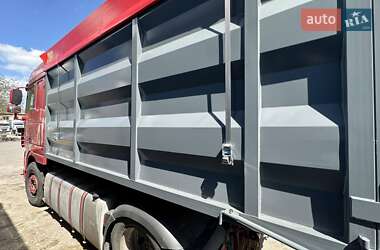 Самосвал DAF XF 105 2012 в 