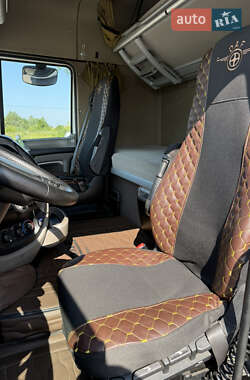 Тягач DAF XF 105 2013 в 
