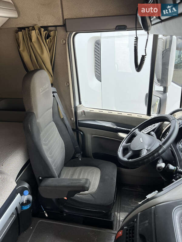 Тягач DAF XF 105 2012 в Чернигове