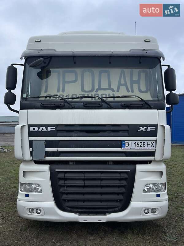 Тягач DAF XF 105 2012 в 