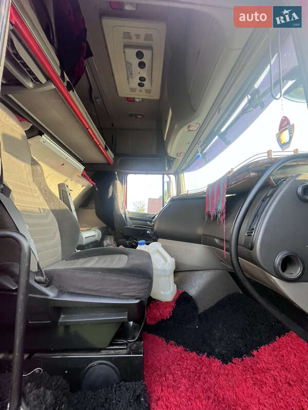 Тягач DAF XF 105 2010 в Лукове