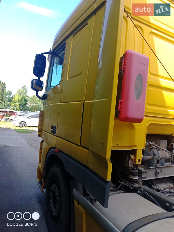 Тягач DAF XF 105 2009 в Лановцах