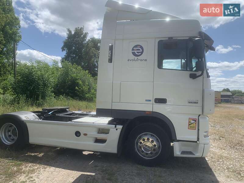 Тягач DAF XF 105 2013 в Виннице