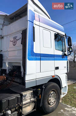 Тягач DAF XF 105 2011 в Сарнах