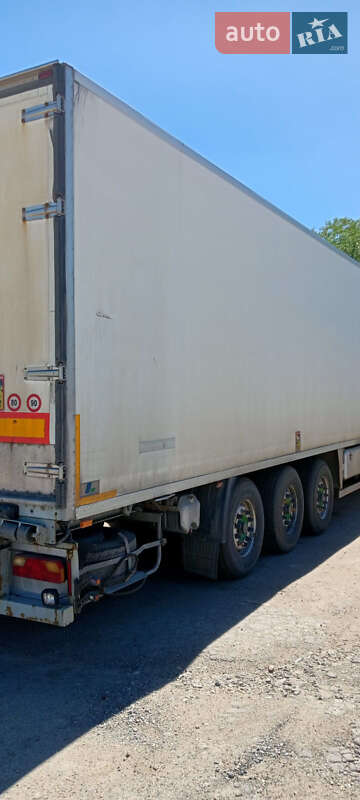 Тягач DAF XF 105 2012 в Днепре