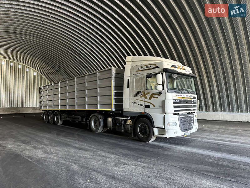 Самосвал DAF XF 105 2012 в Умани