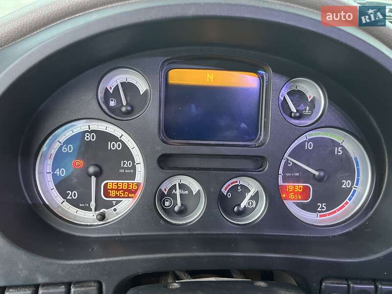 Тягач DAF XF 105 2010 в 