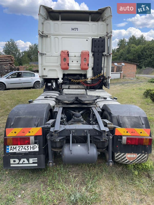 Тягач DAF XF 105 2011 в Полонному