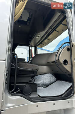 Тягач DAF XF 105 2011 в 