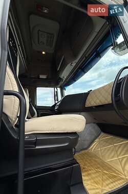 Тягач DAF XF 105 2013 в 
