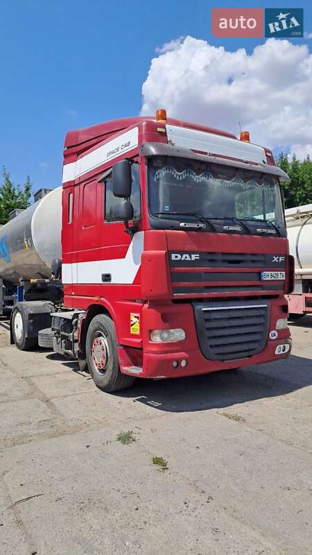 Тягач DAF XF 105 2007 в Одессе