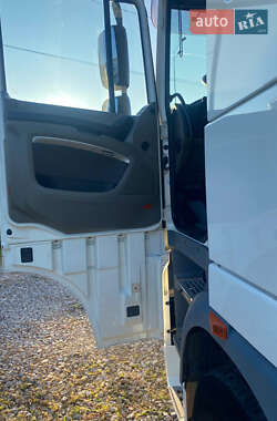 Тягач DAF XF 105 2013 в 