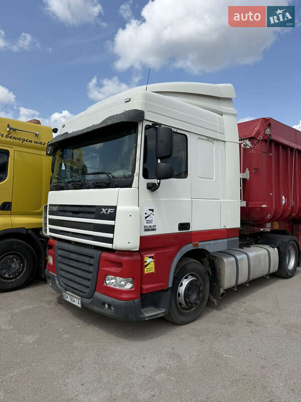 Тягач DAF XF 105 2011 в Кирнасовке