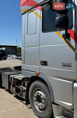 Тягач DAF XF 105 2011 в 
