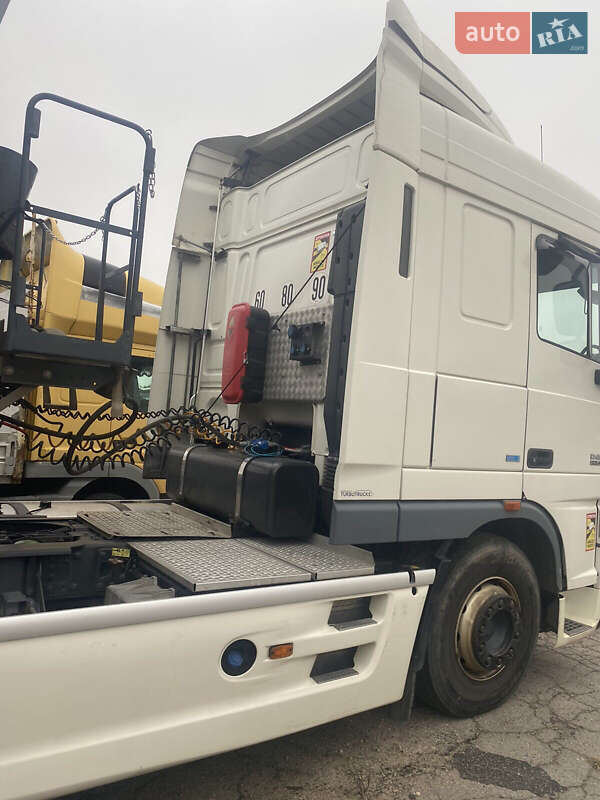 Тягач DAF XF 105 2013 в Киеве