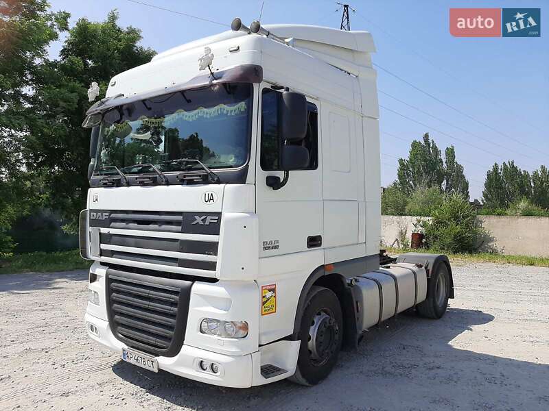 Тягач DAF XF 105 2010 в 
