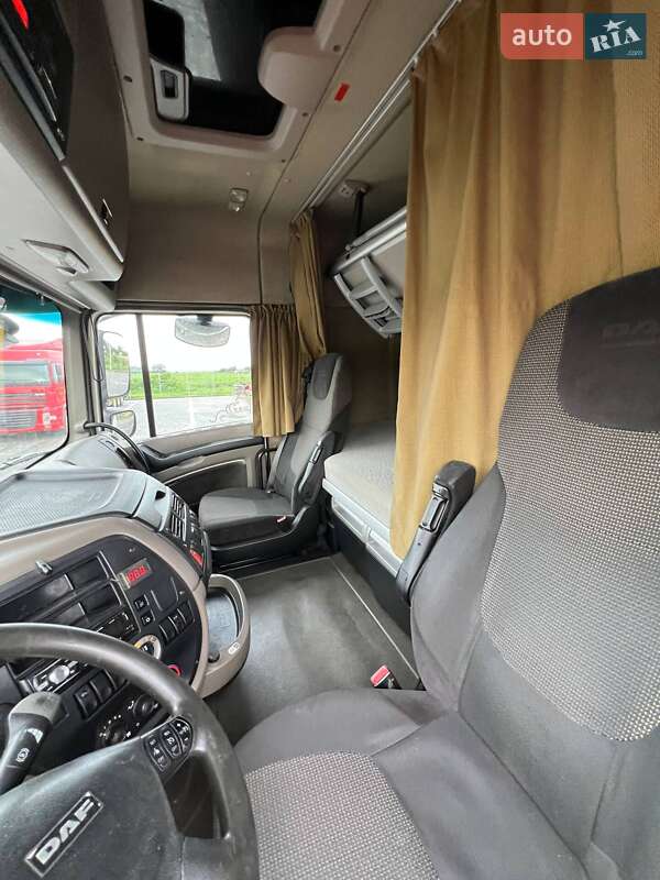 Тягач DAF XF 105 2013 в Ровно