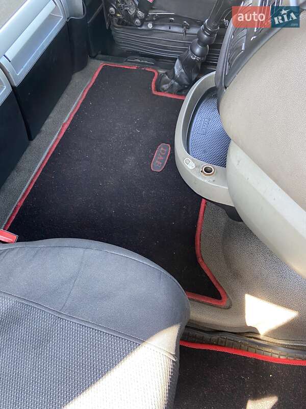 Тягач DAF XF 105 2013 в Звягеле