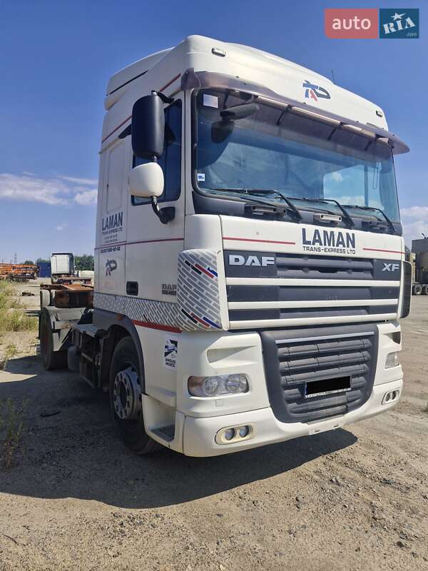 Тягач DAF XF 105 2010 в Одессе