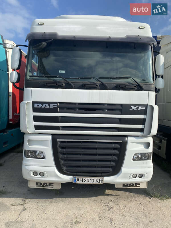 Тягач DAF XF 105 2013 в Днепре