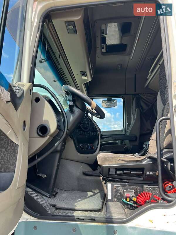 Тягач DAF XF 105 2006 в Львове