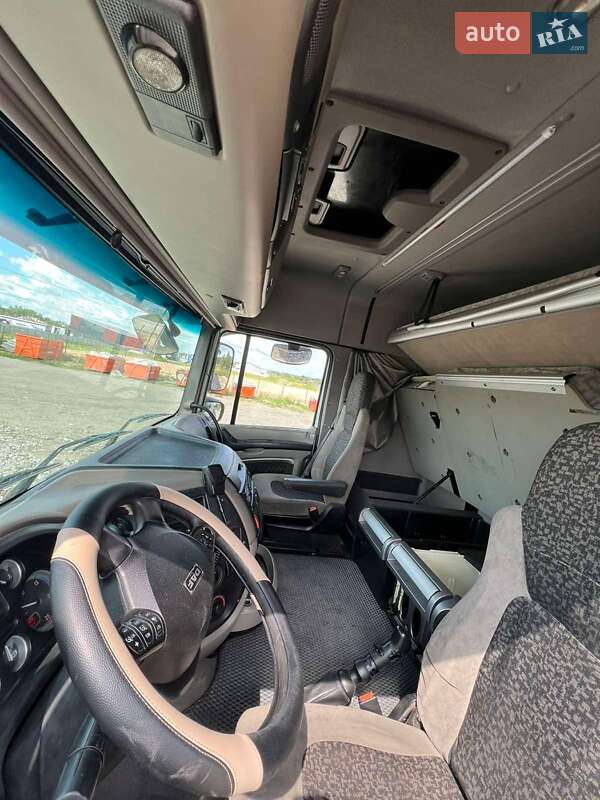 Тягач DAF XF 105 2006 в Львове