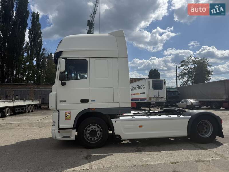 Тягач DAF XF 105 2013 в Киеве