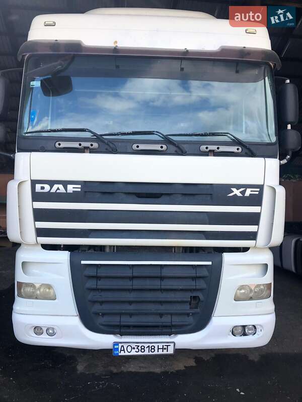 Тягач DAF XF 105 2008 в Ужгороде