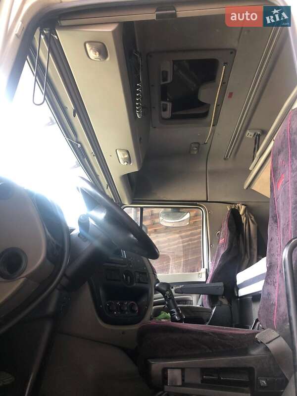 Тягач DAF XF 105 2008 в Ужгороде