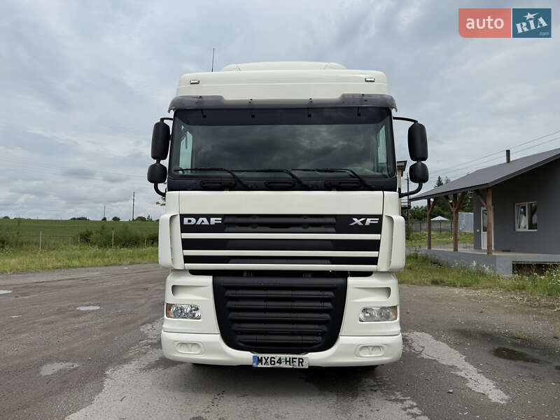 Тягач DAF XF 105 2014 в Бучаче