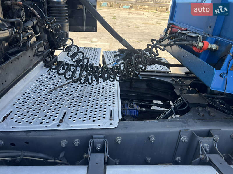 Тягач DAF XF 105 2010 в Одессе