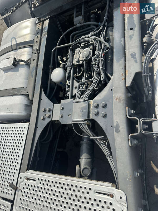 Тягач DAF XF 105 2011 в Киеве