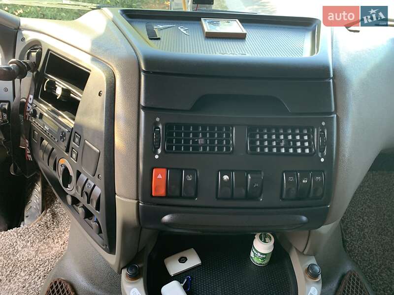 Тягач DAF XF 105 2012 в Запорожье