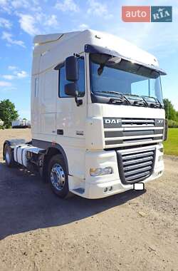 Тягач DAF XF 105 2013 в Шептицькому